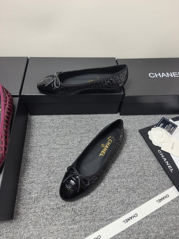CC 2026 Crocodile Embossed Ballet Flat Glossy Calfskin 855991