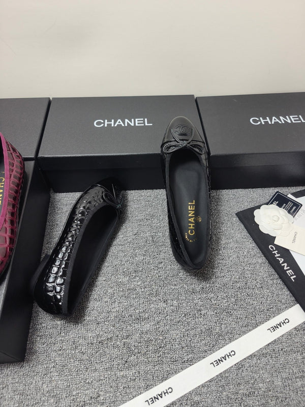 CC 2026 Crocodile Embossed Ballet Flat Glossy Calfskin 855991