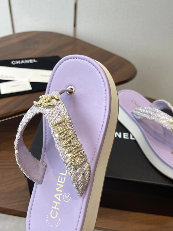 CC 2026 Thong Sandal Platform Tweed Gold Logo Details 790372