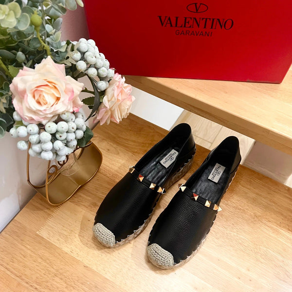 FLAT ESPADRILLE IN BLACK CALFSKIN 2 CM WITH STUDS