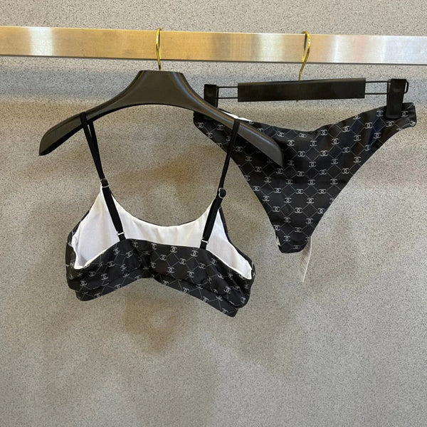 CC BIKINI SWIMSUIT SET IN BLACK AND WHITE LOGO PRINTED 581298