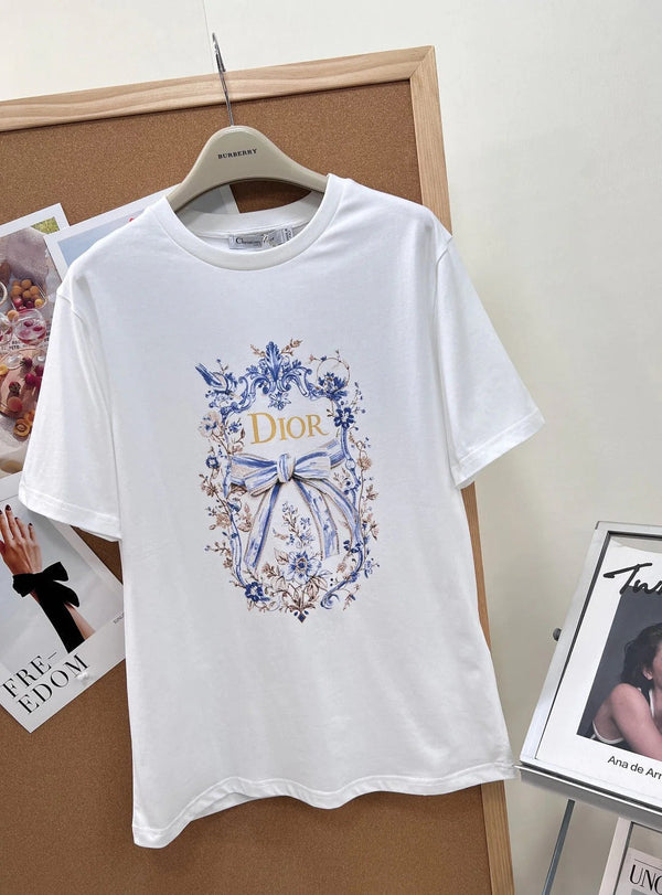 CD 2026 Blue and White Porcelain Bow Print Short-Sleeve T-Shirt 458635