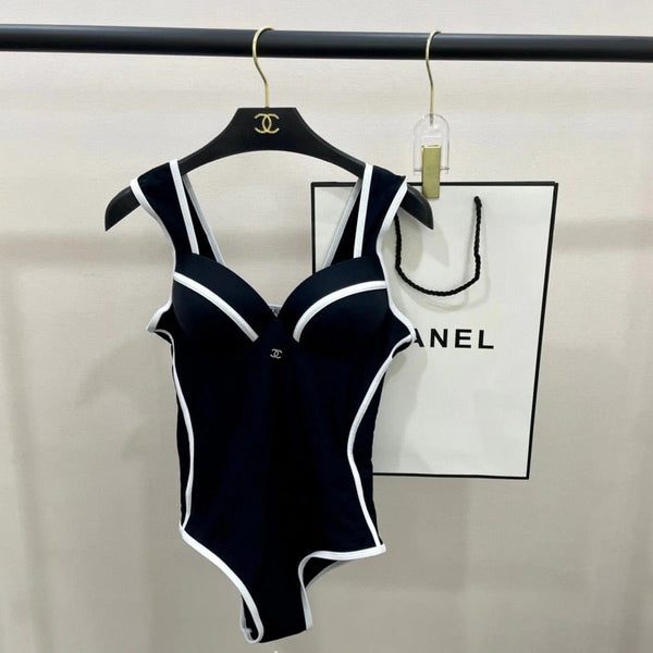 CC BIKINI SWIMSUIT SET IN BLACK AND WHITE TRIM 622172