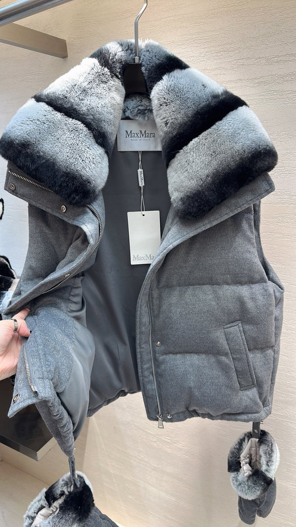 MAX MARA 25S VEST WITH RABBIT FUR COLLAR 058