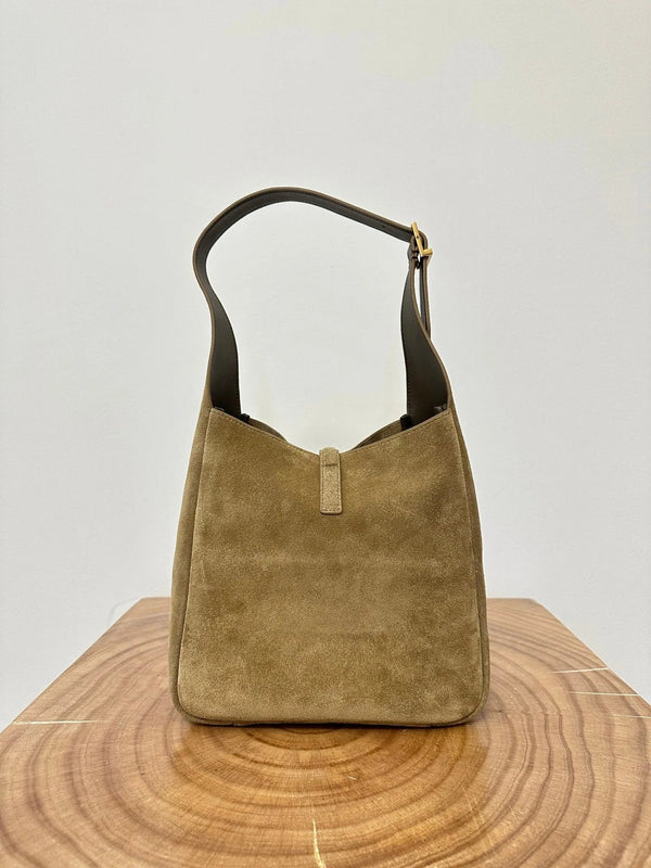 LE 5 À 7 SUPPLE SMALL 22 IN PEANUT BROWN SUEDE