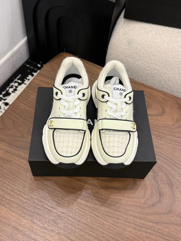 CC 26s Casual Sneaker Cream Tweed Leather 183603