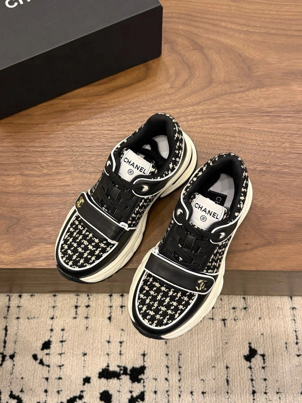 CC 26s Casual Sneaker Black White Tweed Leather 183604