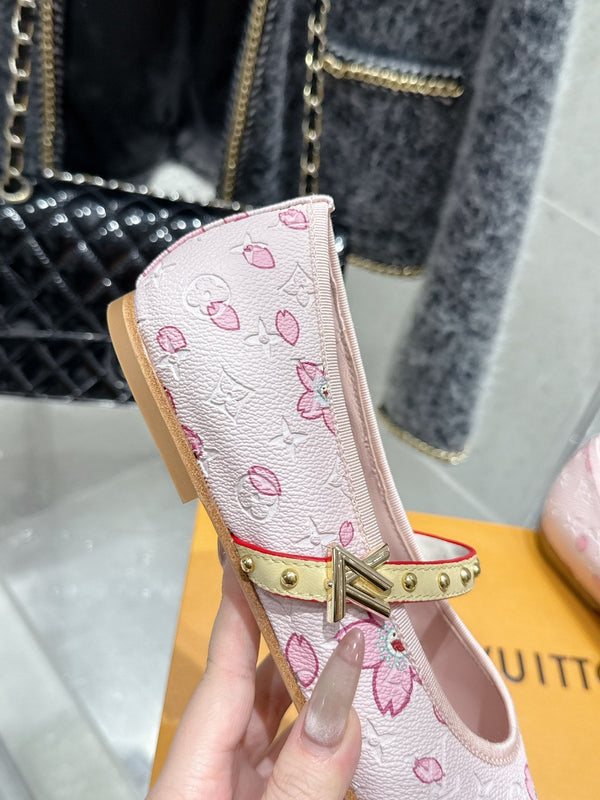 LV 26s Ballet Flats Light Pink Monogram Leather 610840