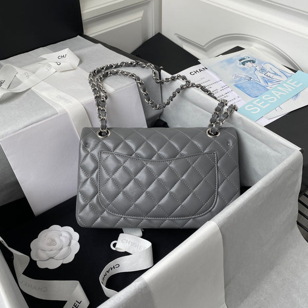 Medium Classic Flap Bag 23cm Grey Lambskin Silver Hardware